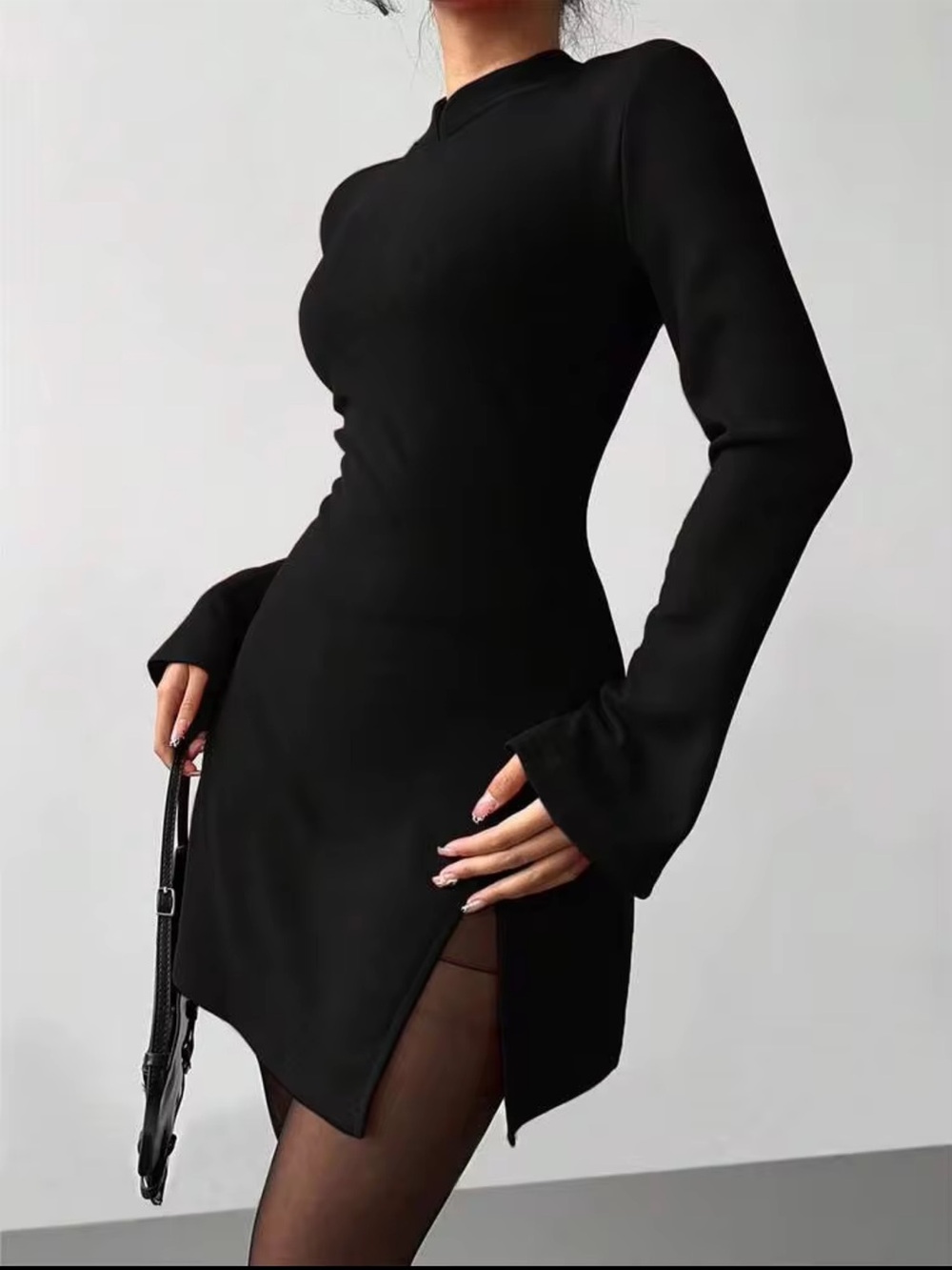 Sleek Long-Sleeve Black Bodycon Mini Dress